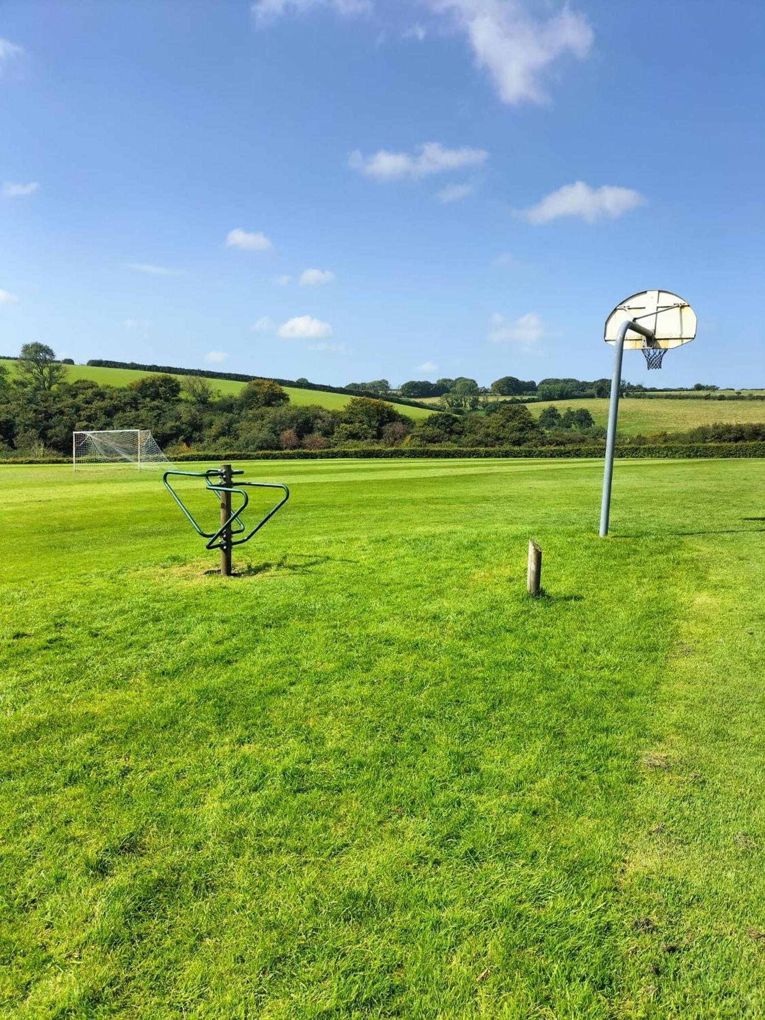 22 Stowford Gardens Combe Martin Apartment Exterior photo
